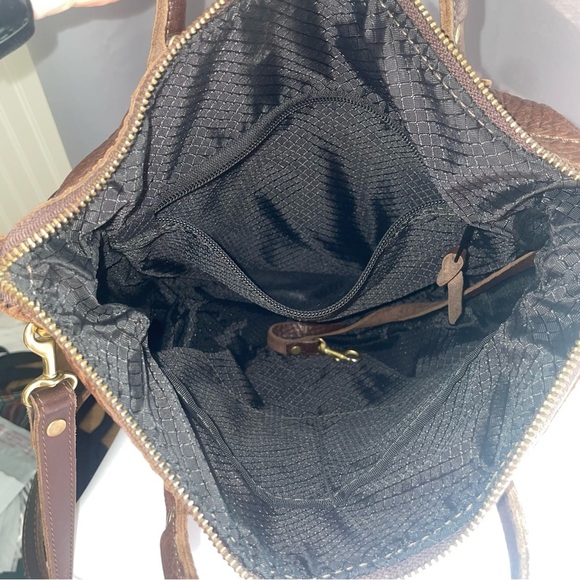 J.W. Hulme Co. Pebbled Leather Excursion Tote Bag Double Pocket Backpack Unisex - Picture 9 of 16